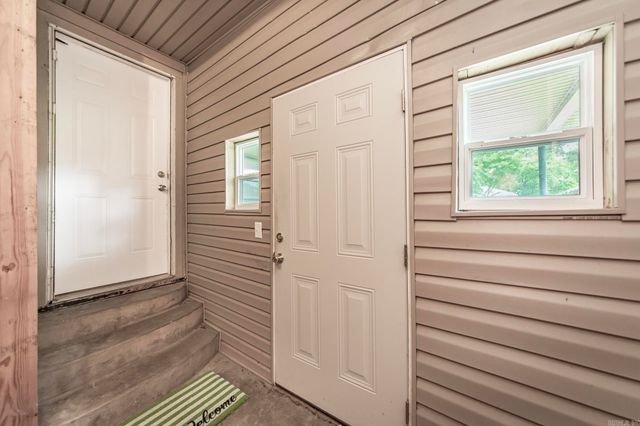 513 NE 1st Street, England, AR 72046