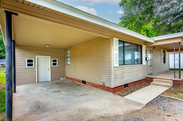 513 NE 1st Street, England, AR 72046