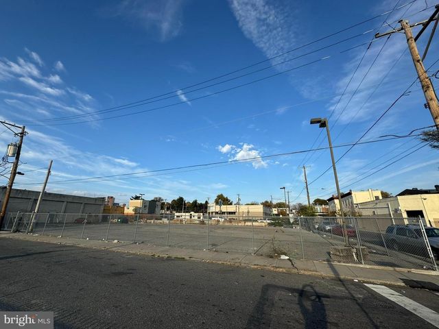 5231-41 FRANKFORD AVE, Philadelphia, PA 19124