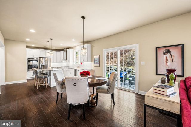 298 OAK AVE, Media, PA 19063