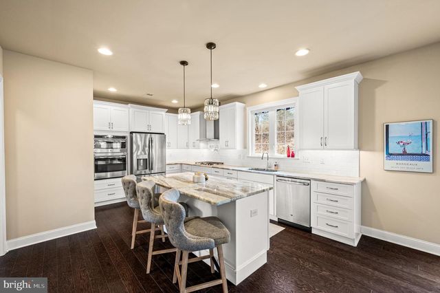 298 OAK AVE, Media, PA 19063