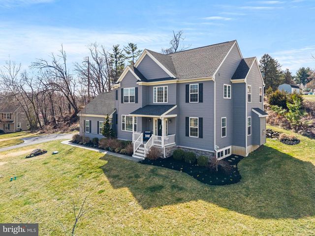 298 OAK AVE, Media, PA 19063