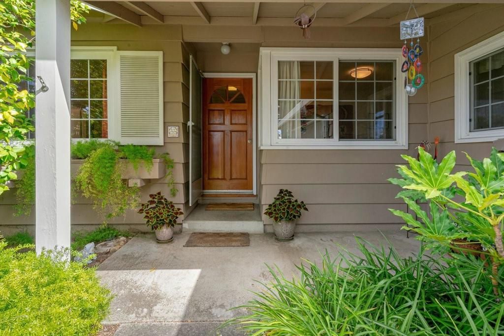Image 13 of property listing at 924 Kamsack Court, Sunnyvale, CA 94087