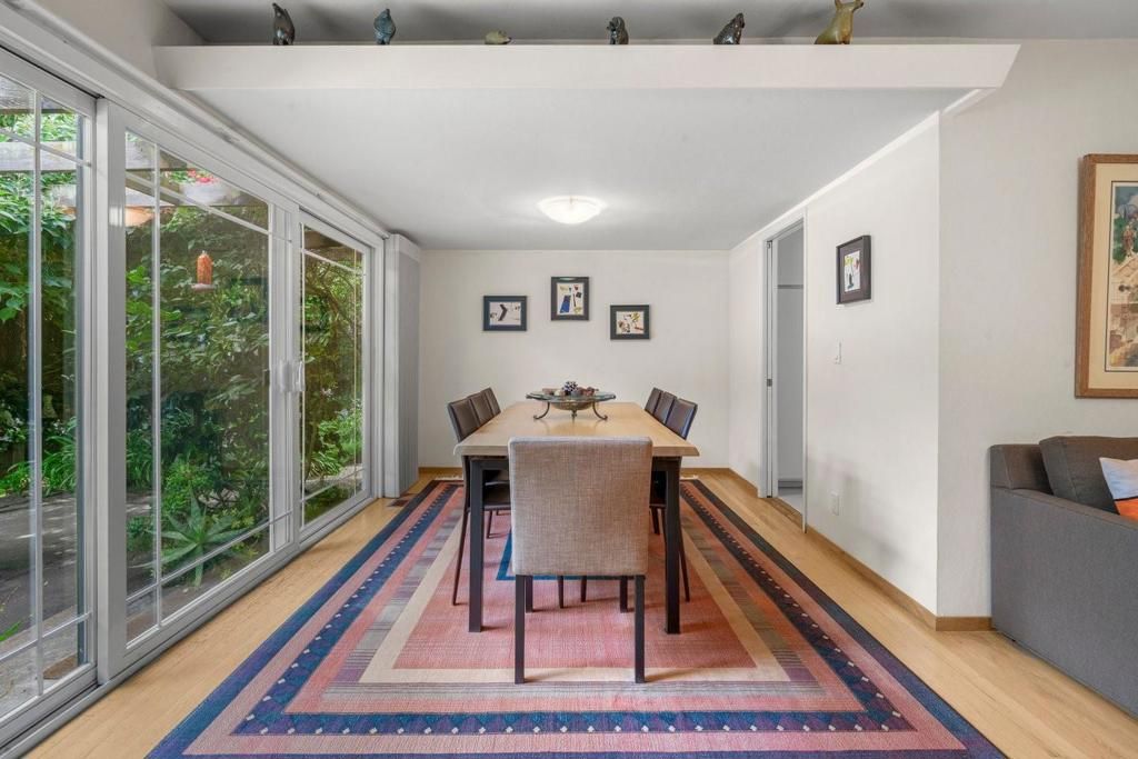Image 28 of property listing at 924 Kamsack Court, Sunnyvale, CA 94087
