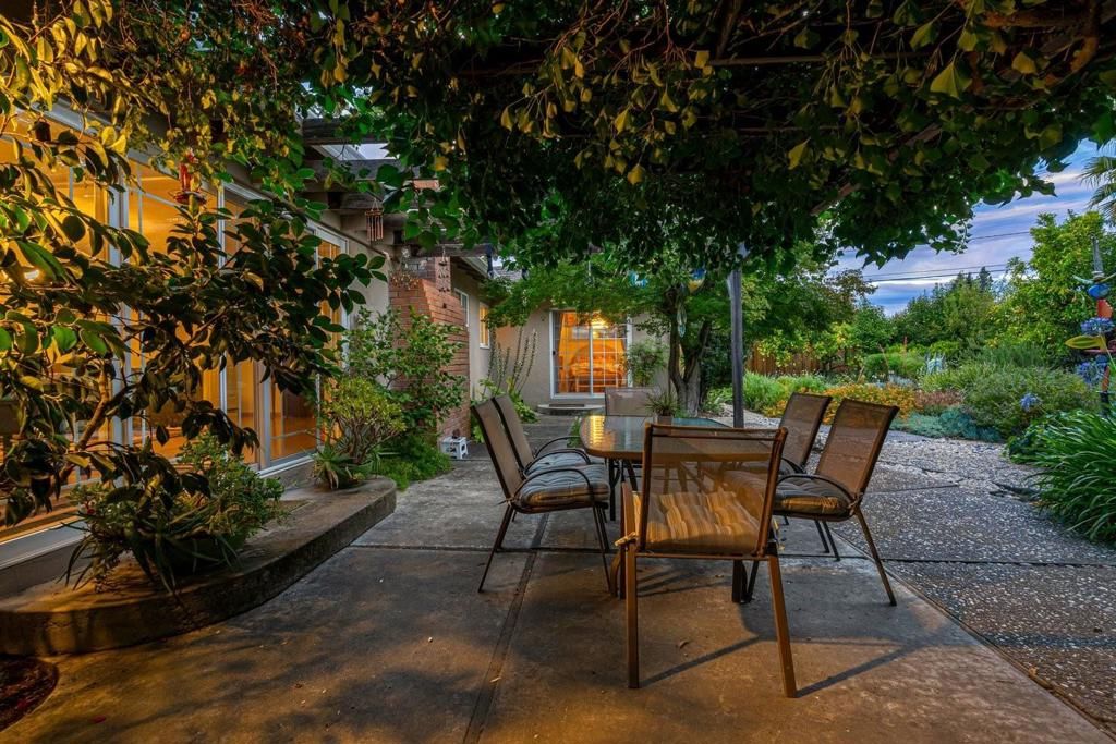 Image 52 of property listing at 924 Kamsack Court, Sunnyvale, CA 94087