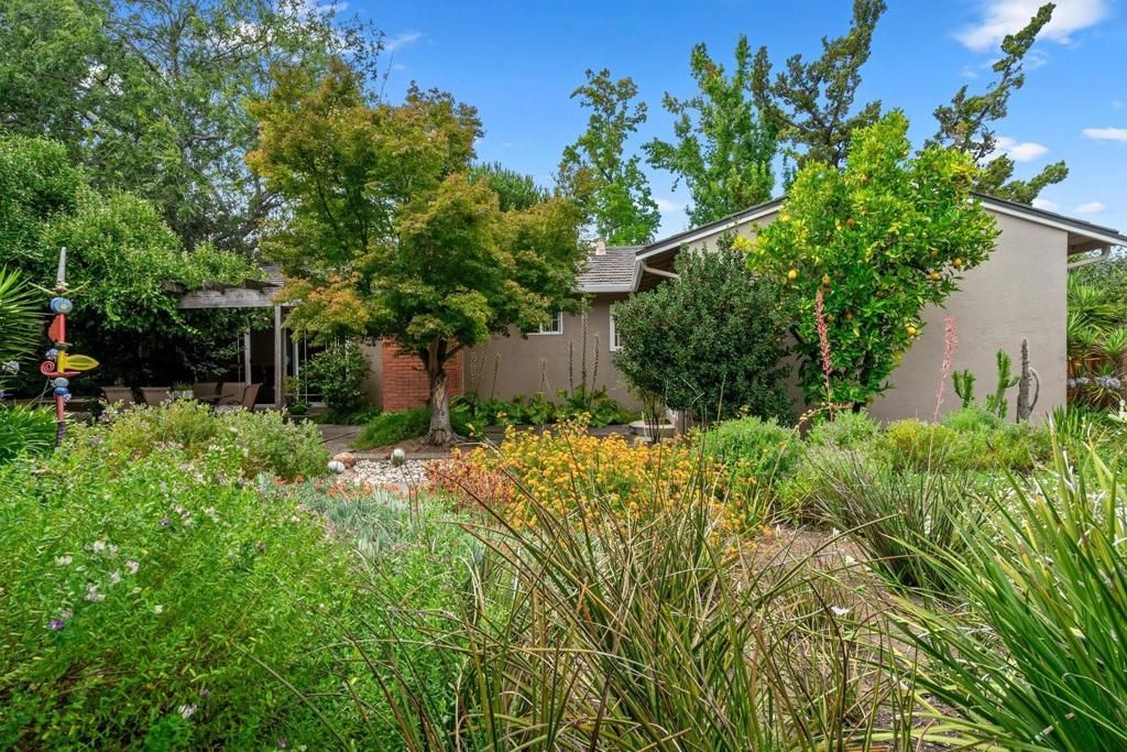 Image 60 of property listing at 924 Kamsack Court, Sunnyvale, CA 94087