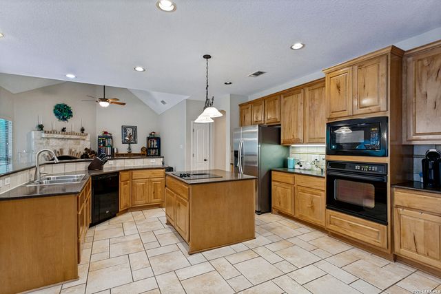 780 INDIGO RUN DR, Bulverde, TX 78163