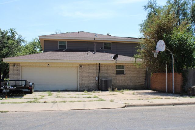 125 MULBERRY Drive, Dumas, TX 79029