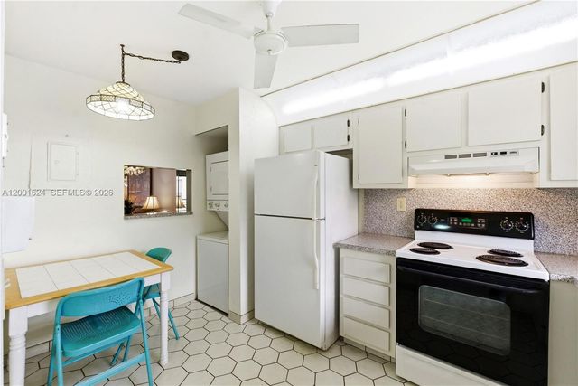 10444 NW 30th Court 306, Sunrise, FL 33322