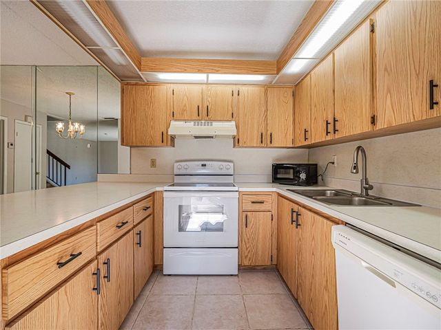 1170 6th Avenue 23B, Vero Beach, FL 32960