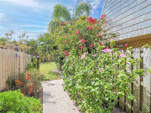1170 6th Avenue 23B, Vero Beach, FL 32960