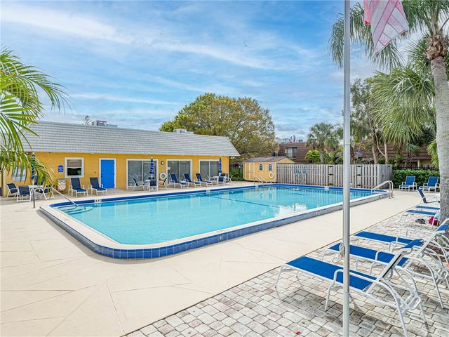 1170 6th Avenue 23B, Vero Beach, FL 32960