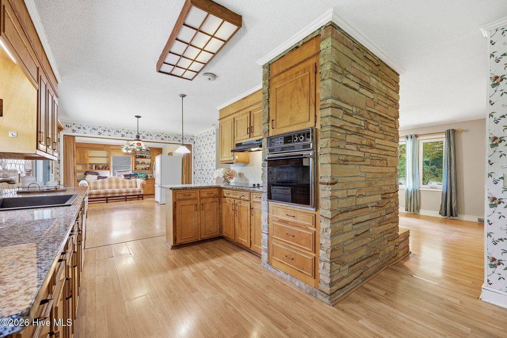 Image 12 of property listing at 1020 Longshore Drive, Snow Hill, NC 28580