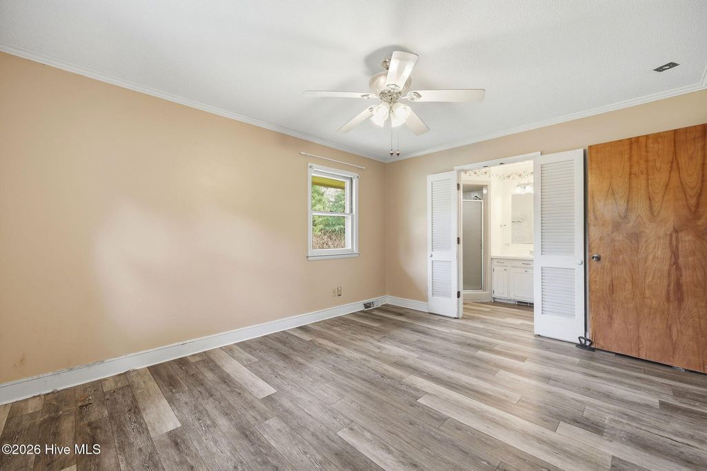 Image 22 of property listing at 1020 Longshore Drive, Snow Hill, NC 28580