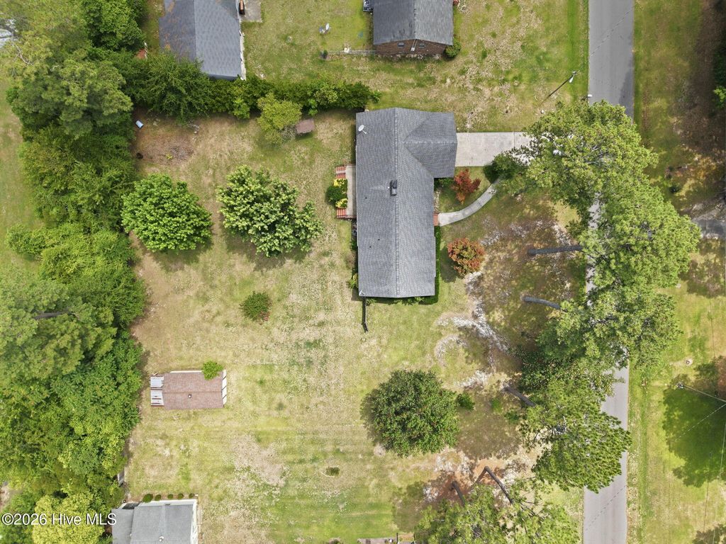 Image 37 of property listing at 1020 Longshore Drive, Snow Hill, NC 28580