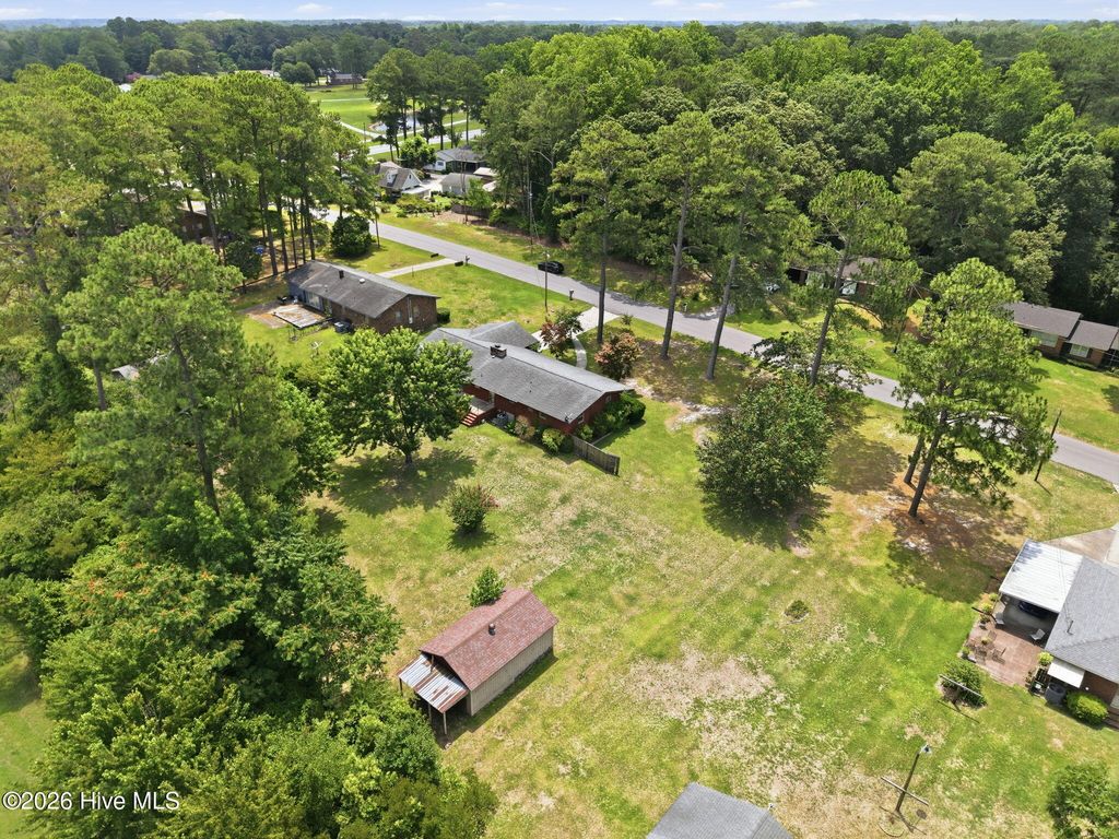Image 41 of property listing at 1020 Longshore Drive, Snow Hill, NC 28580
