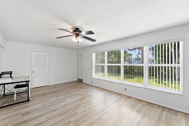 2638 Gately Drive E 125, West Palm Beach, FL 33415