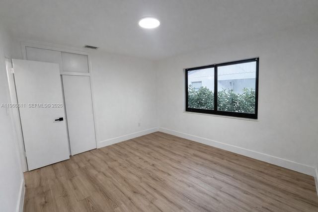 6849 SW 12th St, Pembroke Pines, FL 33023