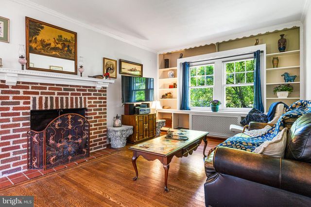 715 N EASTON RD, Glenside, PA 19038