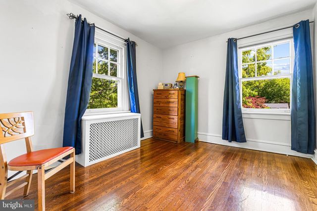 715 N EASTON RD, Glenside, PA 19038