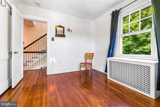 715 N EASTON RD, Glenside, PA 19038