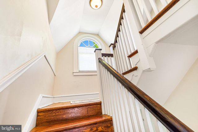 715 N EASTON RD, Glenside, PA 19038