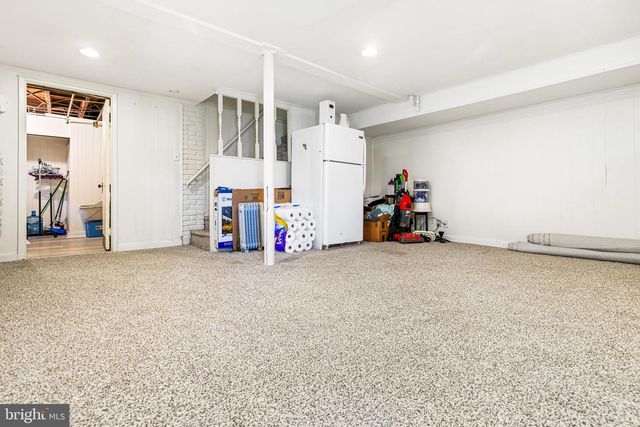 715 N EASTON RD, Glenside, PA 19038