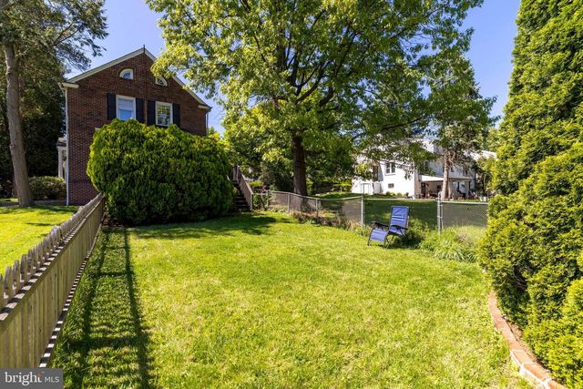 715 N EASTON RD, Glenside, PA 19038