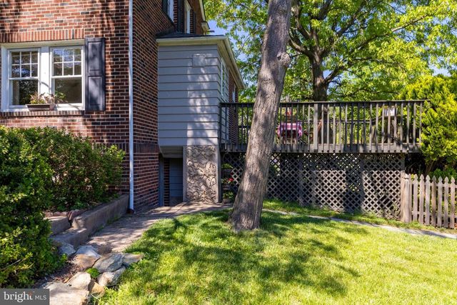 715 N EASTON RD, Glenside, PA 19038