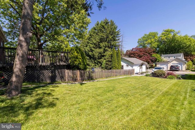 715 N EASTON RD, Glenside, PA 19038