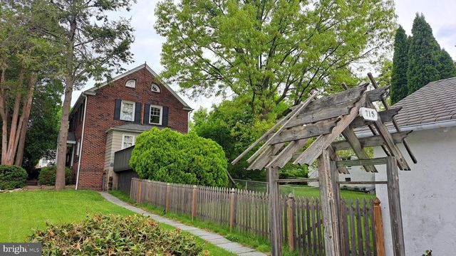 715 N EASTON RD, Glenside, PA 19038