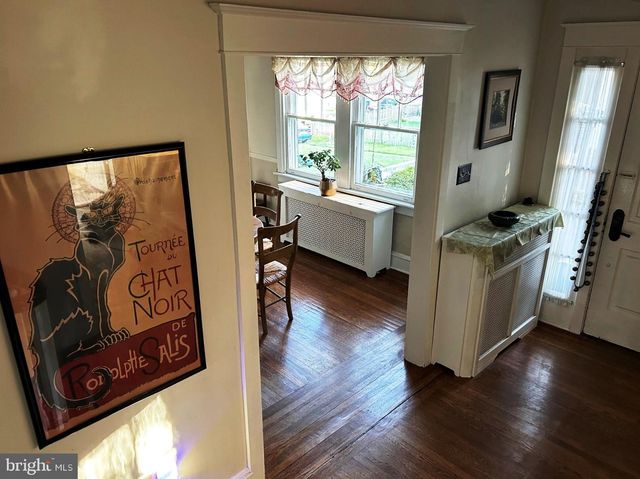 715 N EASTON RD, Glenside, PA 19038