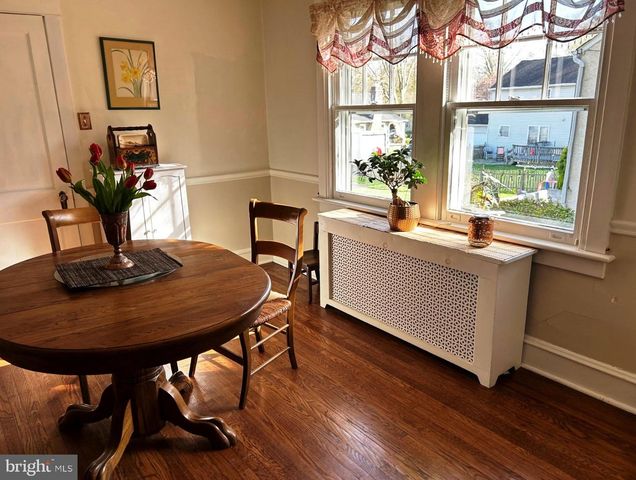 715 N EASTON RD, Glenside, PA 19038
