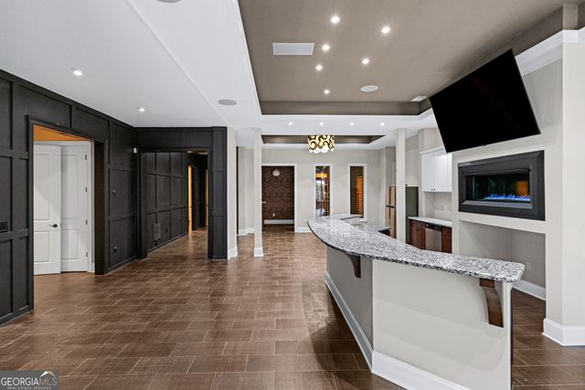 453 Londonberry Road, Sandy Springs, GA 30327