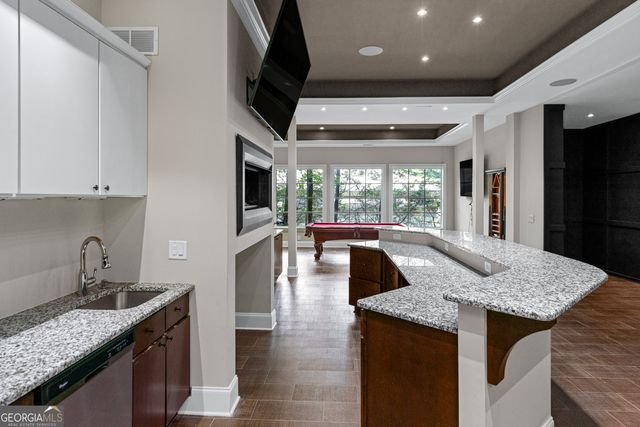 453 Londonberry Road, Sandy Springs, GA 30327