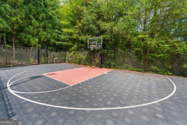 453 Londonberry Road, Sandy Springs, GA 30327