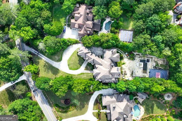 453 Londonberry Road, Sandy Springs, GA 30327