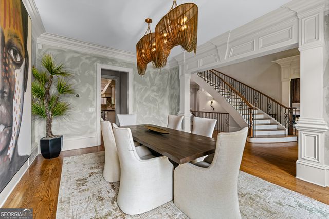 453 Londonberry Road, Sandy Springs, GA 30327