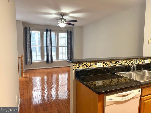 46190 WALPOLE TER, Sterling, VA 20165
