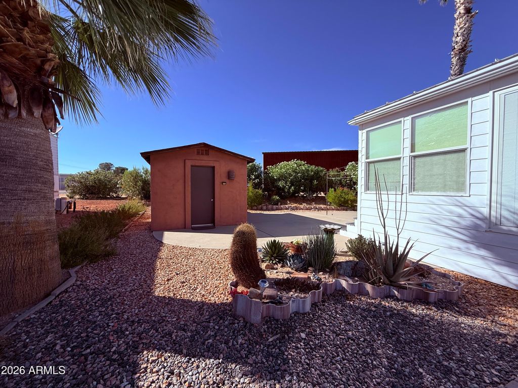 21340 W TRADING POST Trail, Congress, AZ 85332 — photo 2