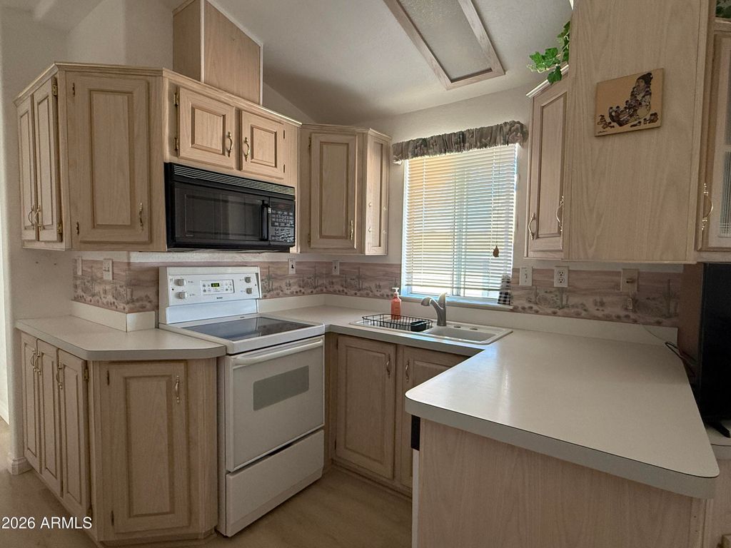 21340 W TRADING POST Trail, Congress, AZ 85332 — photo 5