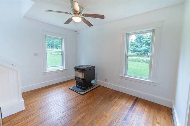 36 Old Worcester Rd, Charlton, MA 01571