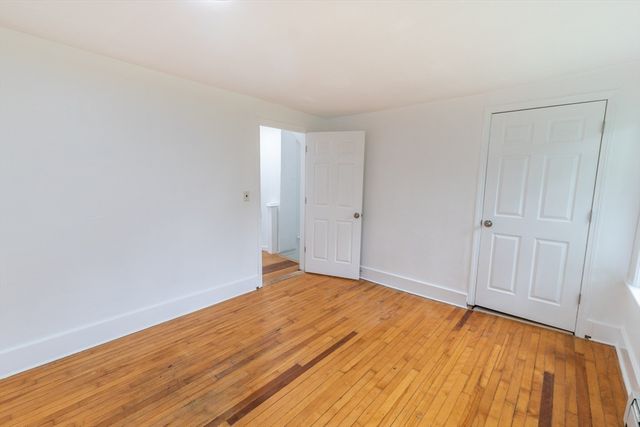 36 Old Worcester Rd, Charlton, MA 01571