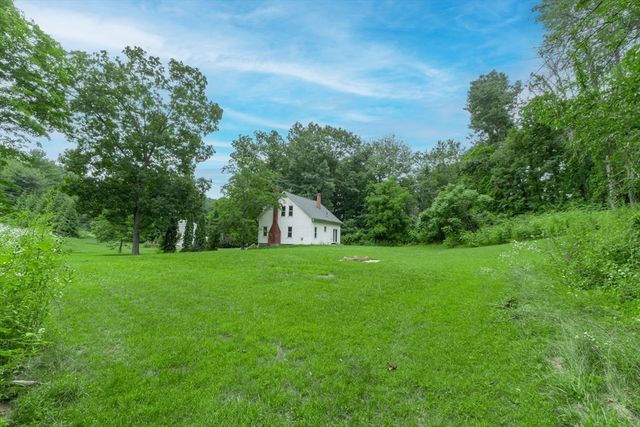 36 Old Worcester Rd, Charlton, MA 01571
