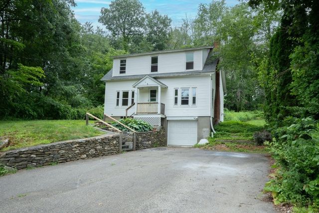 36 Old Worcester Rd, Charlton, MA 01571