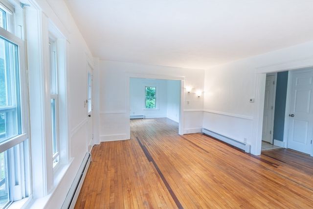 36 Old Worcester Rd, Charlton, MA 01571