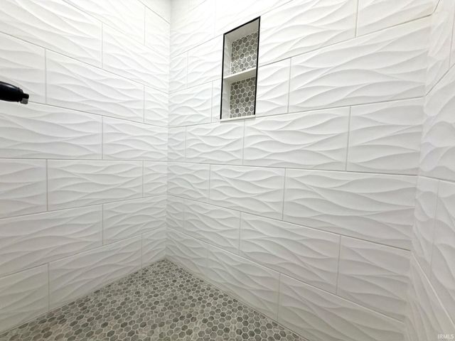 917 S Lantern Lane, Ellettsville, IN 47429