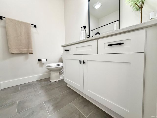 917 S Lantern Lane, Ellettsville, IN 47429