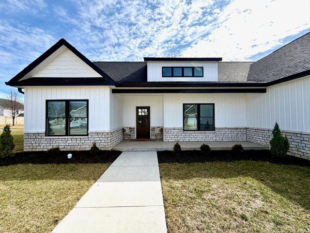 917 S Lantern Lane, Ellettsville, IN 47429