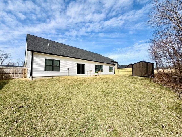 917 S Lantern Lane, Ellettsville, IN 47429